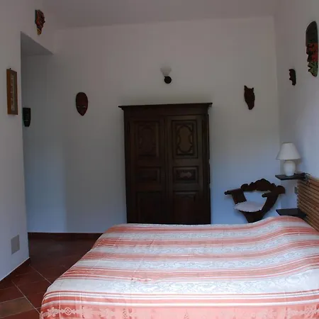 Bed and Breakfast Il Pozzo E Il Melograno Finale Ligure Exterior foto